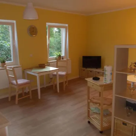 Cozy With Fenced Garden In Daire Marlow